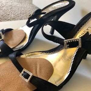 Chinese Laundry Strappy sandal w/ diamond buckles